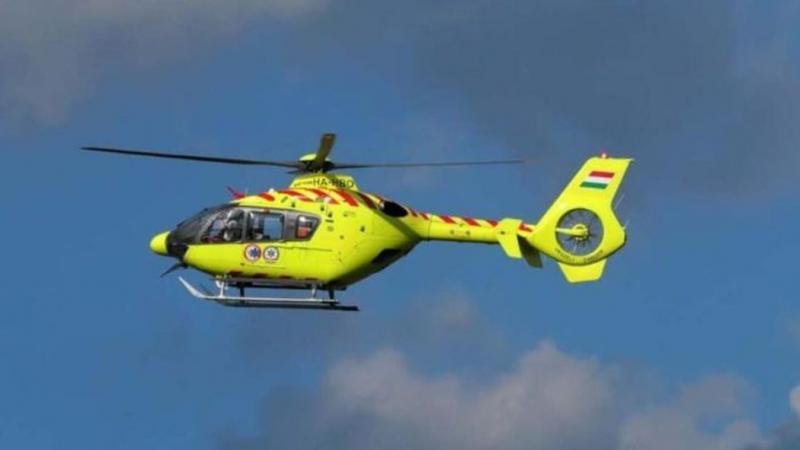 Súlyos problémák merültek fel az 51-es főúton, ahol a helyszínre mentőhelikoptert is kellett hívni.