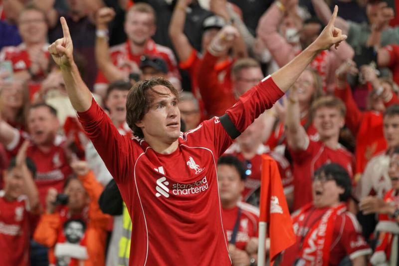 Rendőrségi nyomozás kezdődött a Liverpoolban történt rasszista esemény kapcsán.