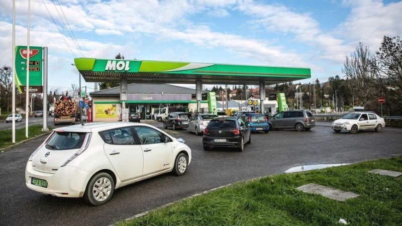 Üzemanyagárak Magyarországon: már éjféltől életbe lépnek az új árak!