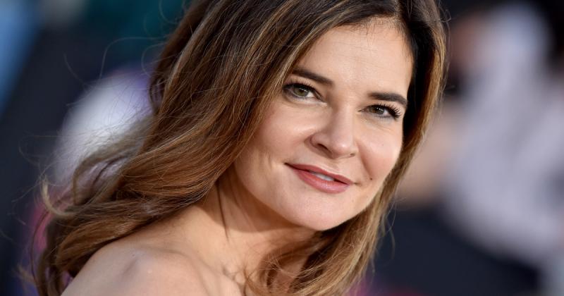 Betsy Brandt, a Breaking Bad népszerű sorozatának egykori sztárja, most újabb életszakaszba lép, mivel bejelentette válását. Az ismert színésznő számára ez a döntés új kihívások elé állítja, miközben a rajongók és a média figyelme is rá irányul.