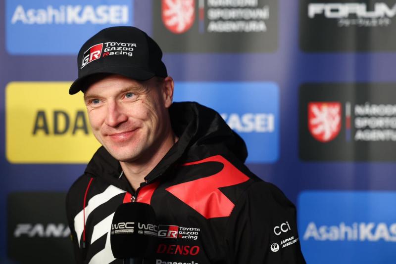Jari-Matti Latvala valóban realista, vagy csupán ügyesen játszik az ellenfelei pszichéjével?