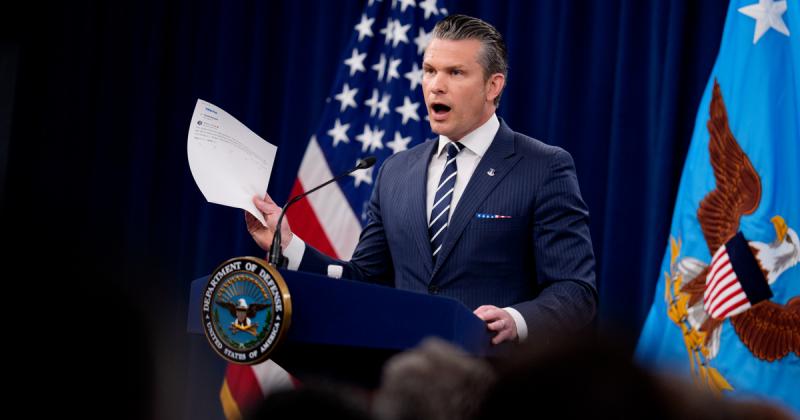 Amerikai védelmi miniszter: Mostantól, amikor az elnök megszólal, a világ figyelme rá irányul.