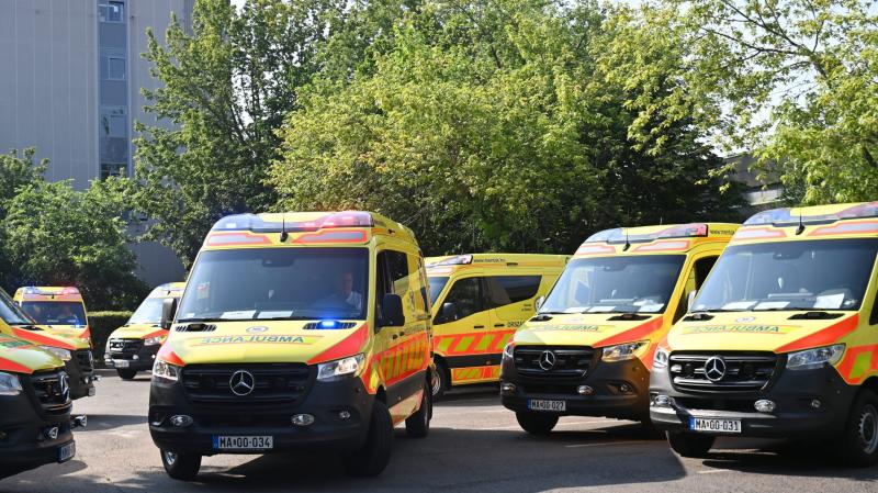 Azonnali hatállyal megszüntették egy mentős munkaviszonyát, aki bántalmazott egy beteget.