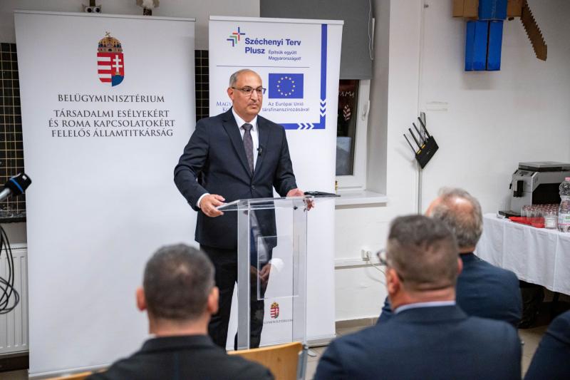 Sztojka Attila szavai szerint küldetésünk az, hogy bármely településen, ahol egy gyermek megszületik vagy egy felnőtt él, mindenki egyenlő eséllyel indulhasson az életben.